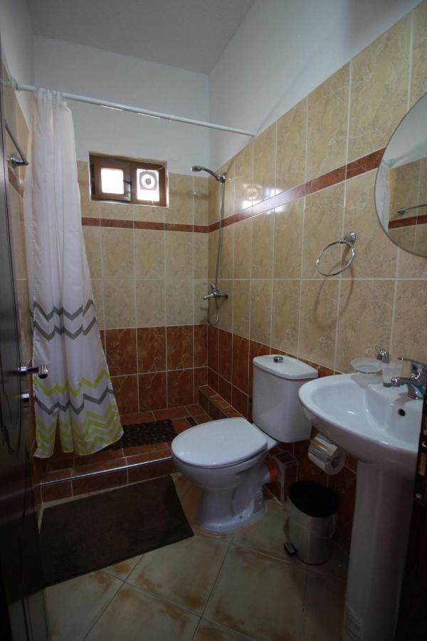 Grandma'S Home Gjirokastra Zewnętrze zdjęcie