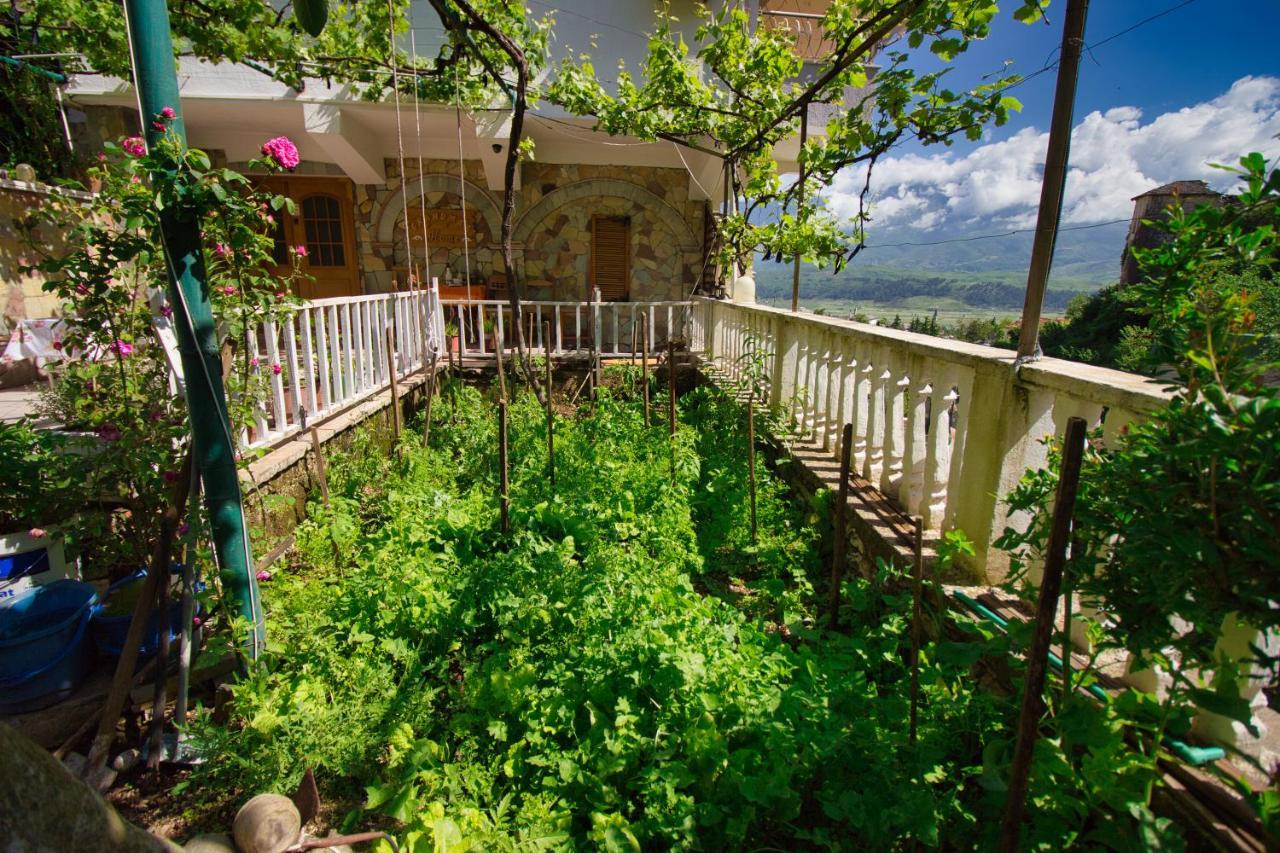 Grandma'S Home Gjirokastra Zewnętrze zdjęcie